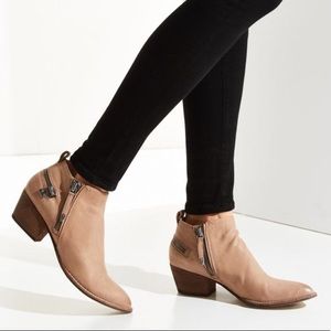 Dolce Vita Ankle Saylor Boots